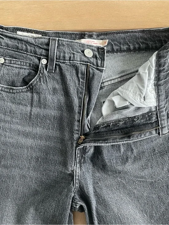 Levi’s 70s High Flare Black Jeans - Picture 7 of 15